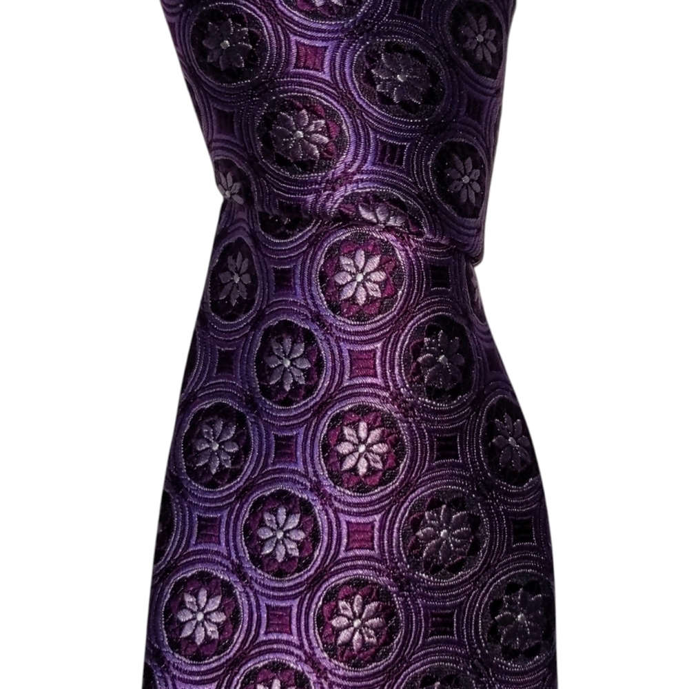 Jos A Bank Signature Collection Silk Necktie Mens Purple Floral Designer Tie EUC
